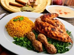 وجبة 3 قطع أستربس (مكرونية اسباجتي+بطاطس محمرة+سلطة+عيش)